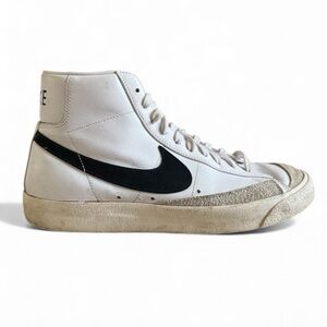 Nike Blazer Mid ’77 Vintage High Top Leather Sneakers Streetwear White 10.5